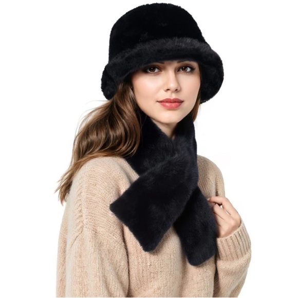 🌹🆕 Reversible Black Faux Fur Hat and Scarf Set Christmas Gift - Picture 7 of 7